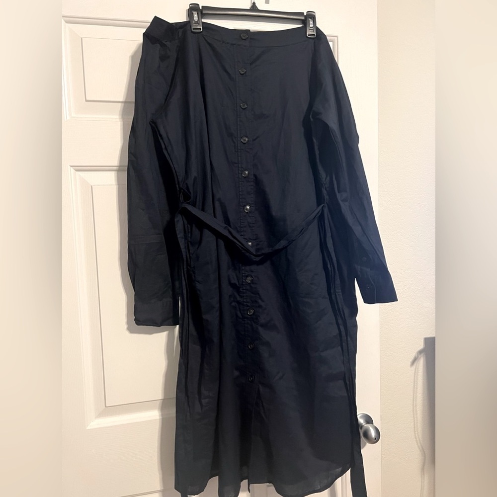 Long sleeve dress with belt